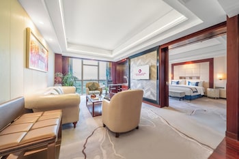 maanshan haiwaihai crown hotel