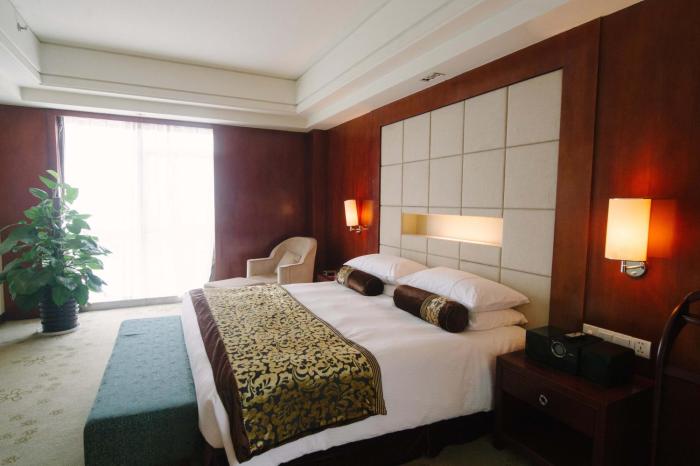 maanshan haiwaihai crown hotel