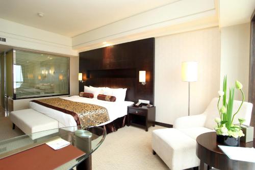 maanshan haiwaihai crown hotel