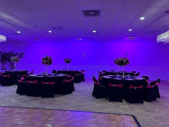 The View Studio Suites And Event Venue,,4 star