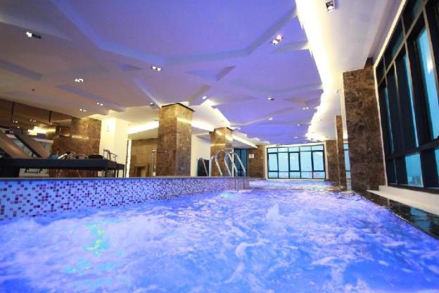 lumen bangkok srinakarin