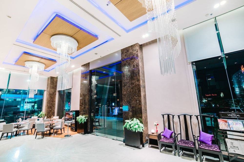 lumen bangkok srinakarin