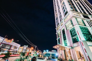 lumen bangkok srinakarin