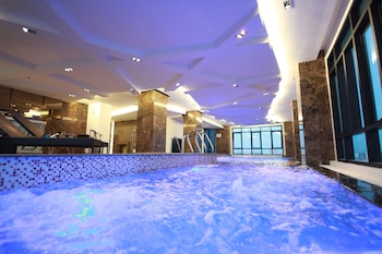 lumen bangkok srinakarin