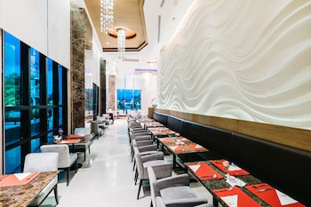 lumen bangkok srinakarin