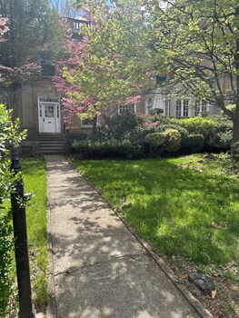 the dery house
