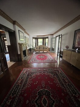 the dery house
