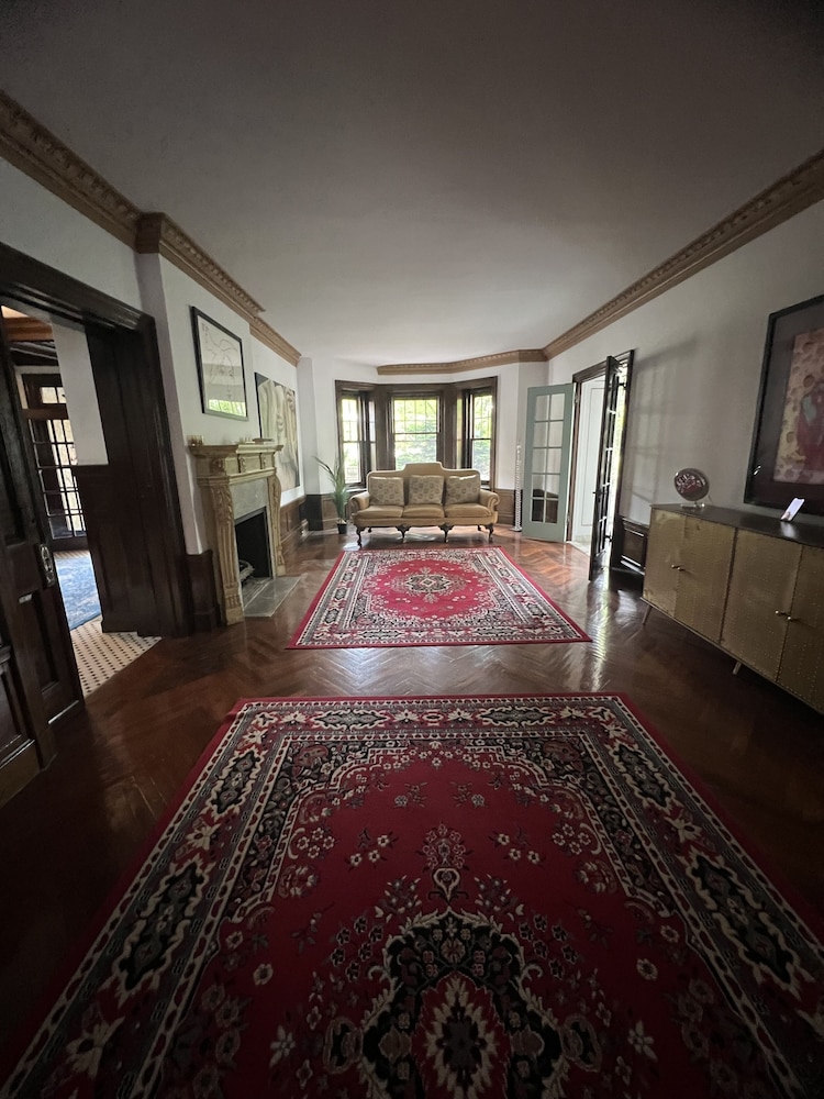 the dery house