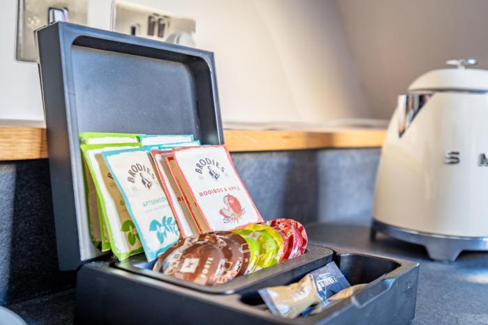 crescent place by mansley