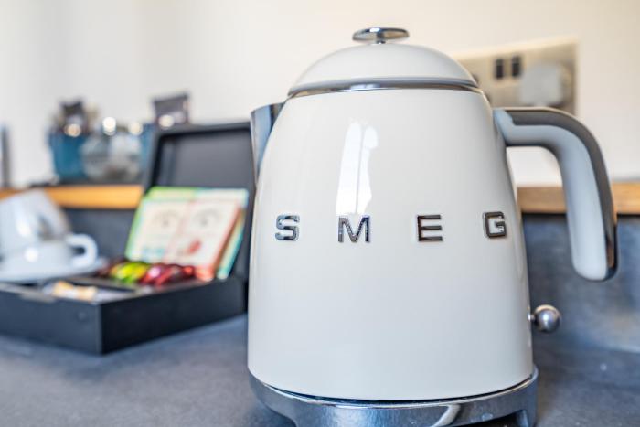 crescent place by mansley