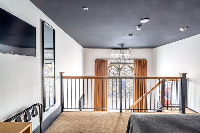 crescent place by mansley