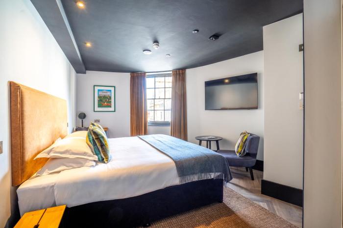 crescent place by mansley