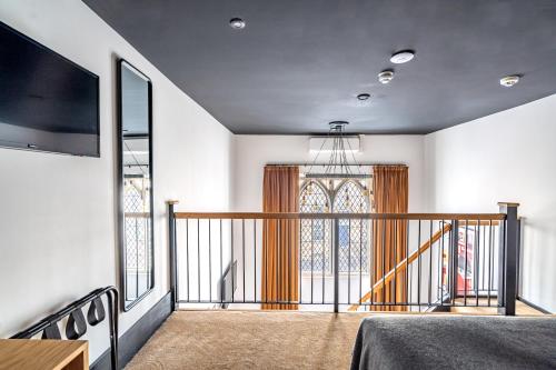 crescent place by mansley