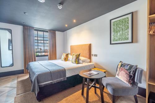 crescent place by mansley