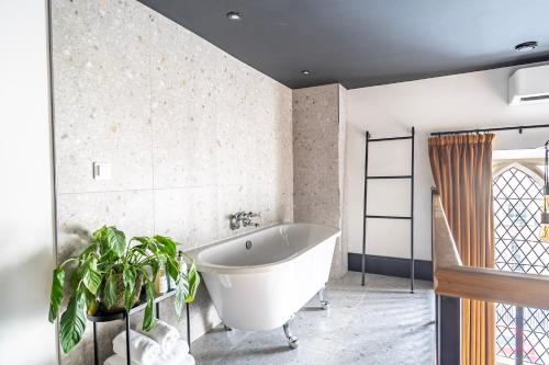 crescent place by mansley