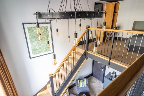 crescent place by mansley