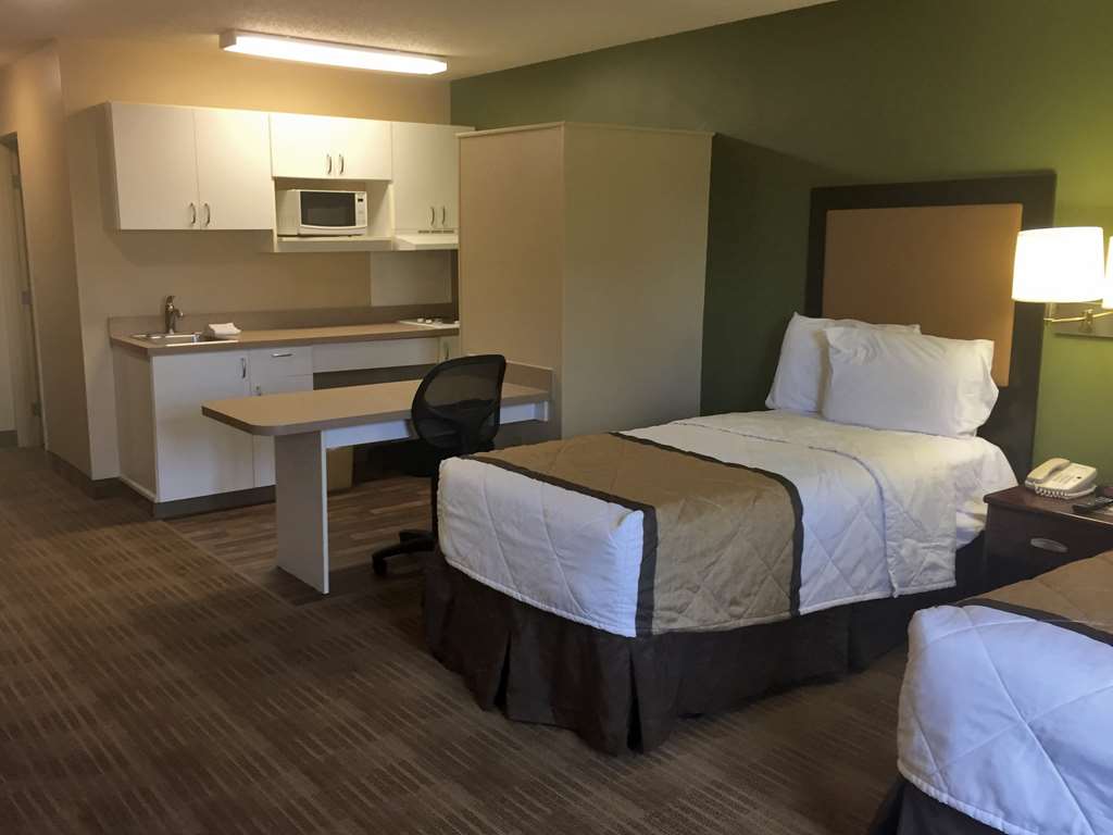 extended stay america suites detroit madison heights