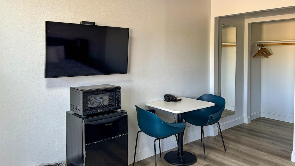 motel 6 selma ca