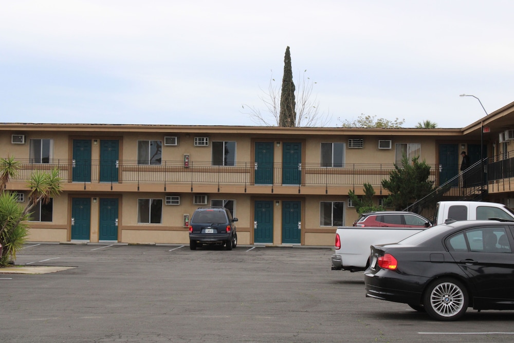 motel 6 selma ca