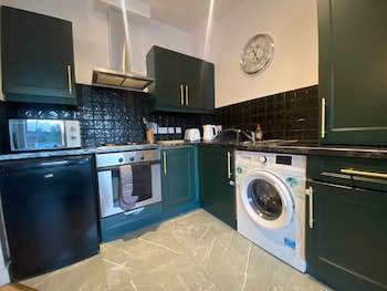 2 bed apartment in belfast near city centre