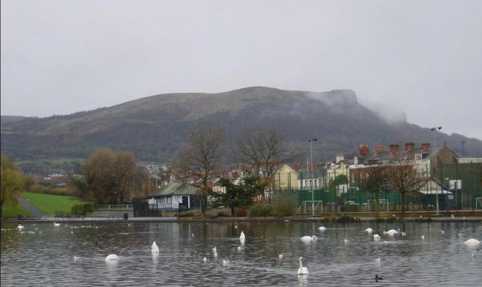 2 bed apartment in belfast near city centre
