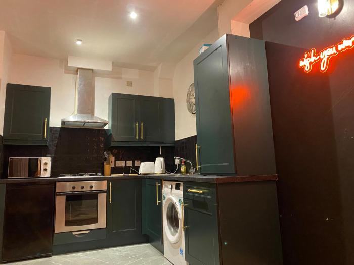2 bed apartment in belfast near city centre