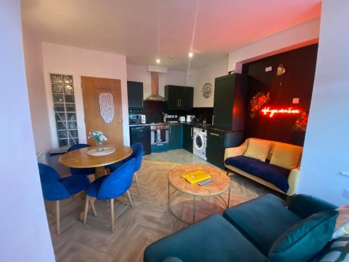 2 bed apartment in belfast near city centre