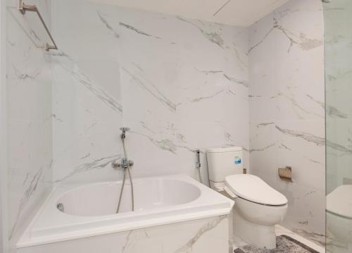 the elite thong lor 25