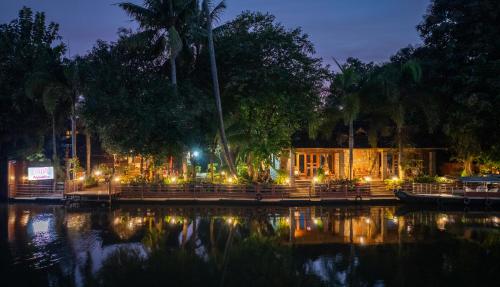 ama stays and trails aquabliss alleppey