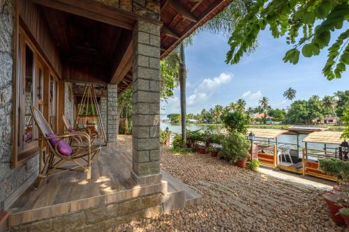 ama stays and trails aquabliss alleppey