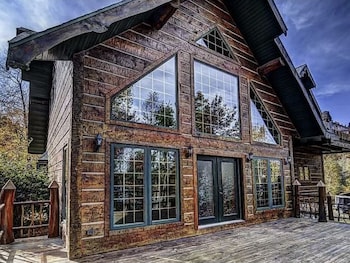 beautiful northwoods getaway