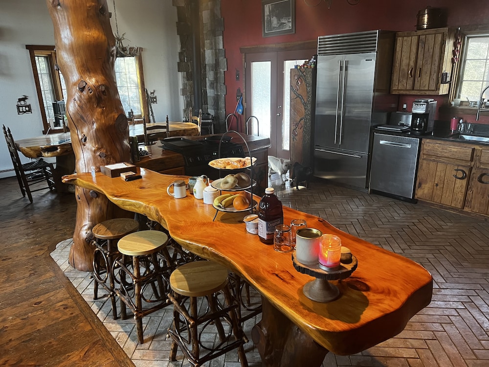 beautiful northwoods getaway