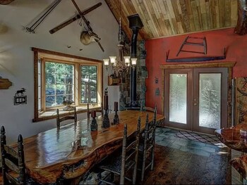 beautiful northwoods getaway