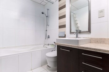 panoramic terrace and burj khalifa view