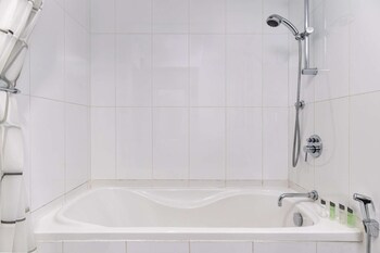 panoramic terrace and burj khalifa view