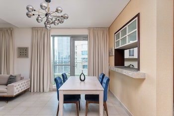 panoramic terrace and burj khalifa view