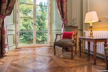 Chateau De Maillat,,4 star