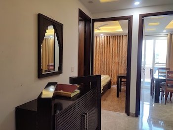 fully furnished room in hauz khas