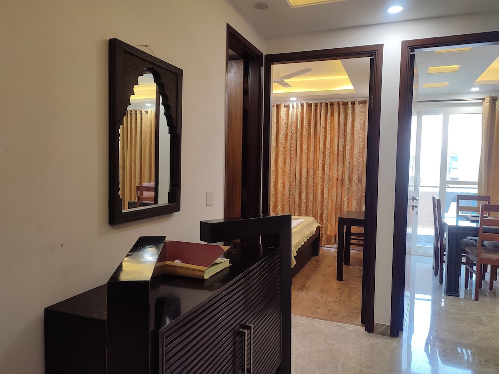 fully furnished room in hauz khas