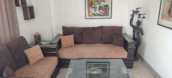 fully furnished room in hauz khas