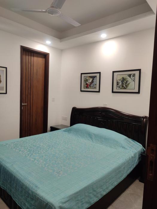 fully furnished room in hauz khas