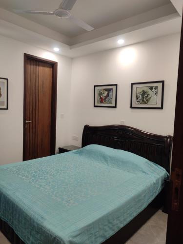 fully furnished room in hauz khas