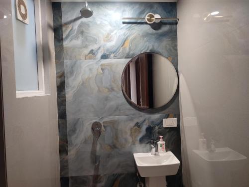 fully furnished room in hauz khas