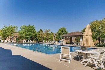 New! Family-Friendly Home W/ Pool Table, King Beds,,4 star