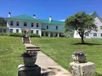 Greenwood Manor Inn,,4 star