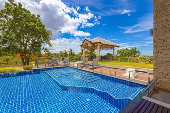 7 Bedrooms Mansion On The Golf Course-Jb,,4 star