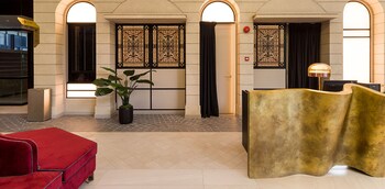 Scarletz Suites By Travelet Experience,Jalan Yap Kwan Seng,3 star