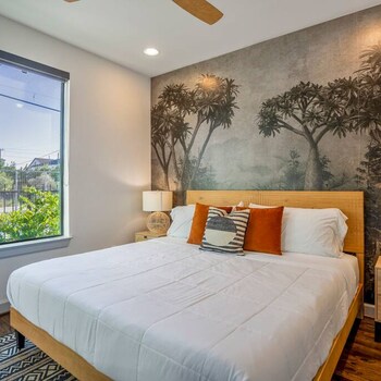 urban jungle retreat in the htx skyline
