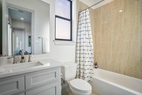 urban jungle retreat in the htx skyline