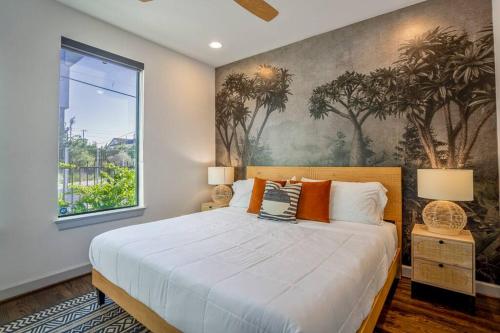 urban jungle retreat in the htx skyline